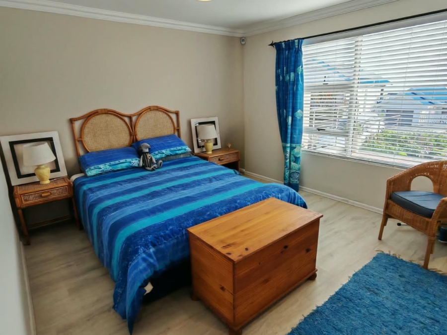 4 Bedroom Property for Sale in Herolds Bay Western Cape